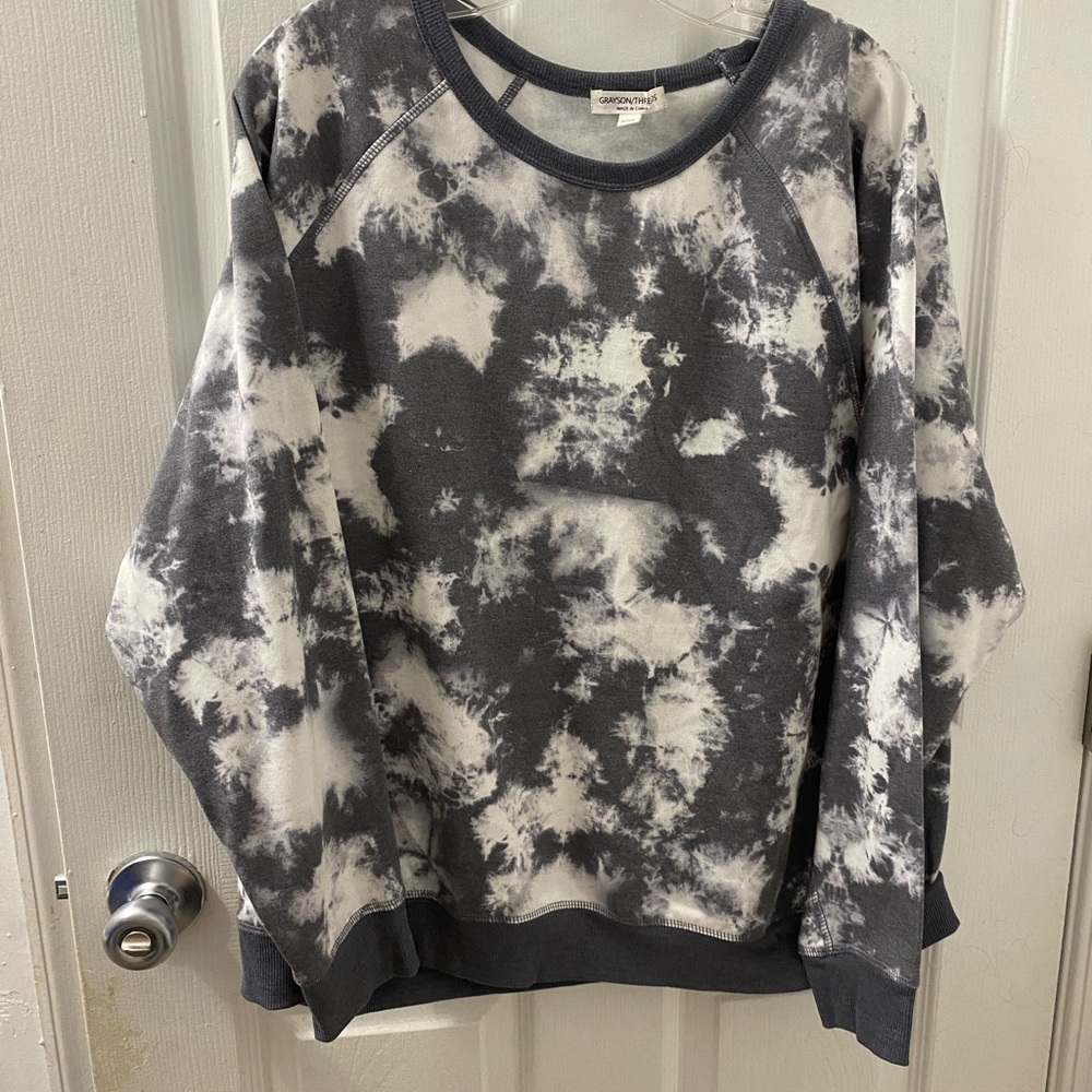 Gray and white tie dye sweatshirt, worn once XXL